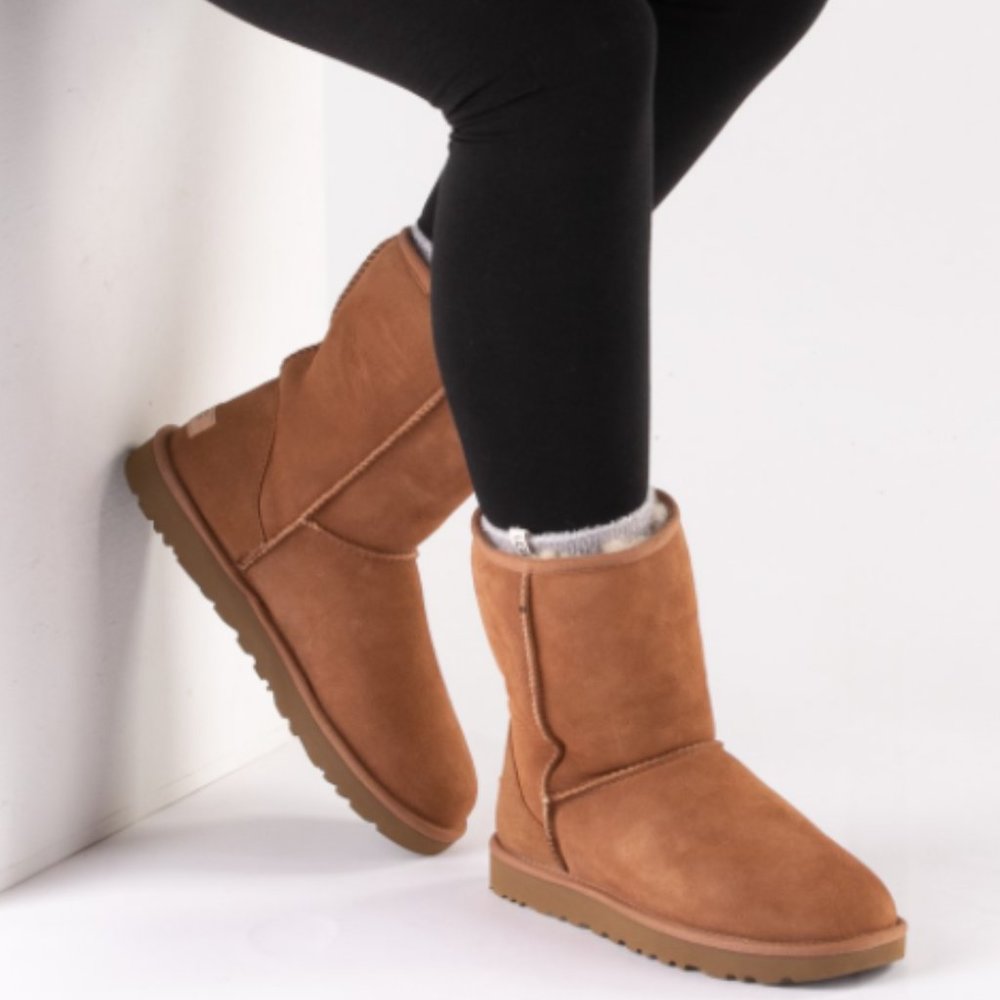 FINAL$ UGG Classic Short II Chestnut Suede Boots - Picture 4 of 9